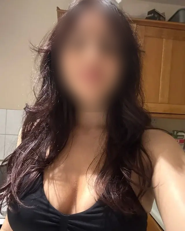 Delphine - Image 2